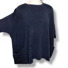 Cut + Loose Black Textured