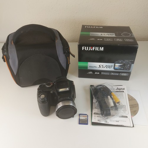 Fujifilm finepix s5700 - finepix,