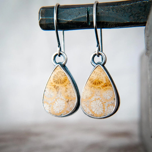 Natural yellow fossil - natural,