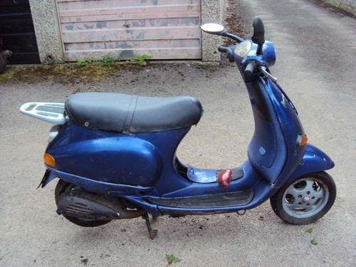 Piaggio vespa et2 stroke - vespa, 2