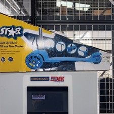 Star Light Up Boys Blue Tri-Scooter Tilt and Turn. Brake, 3 Wheels Age 3-6 Years