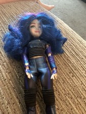 Disney DESCENDANTS  3 Mal doll