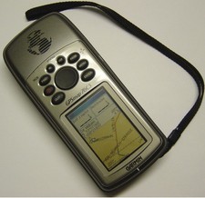GARMIN GPS MAP 76CS HANDHELD SATELLITE NAVIGATION SATNAV HIKING MARINE GPS/BOXED