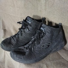 SKECHERS Sketch-Knit style