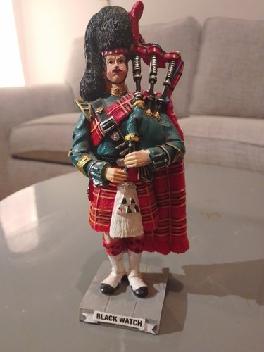 Scottish bagpipes piper - scottish,