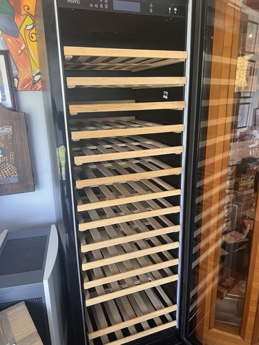 Pevino freestanding single - pevino,