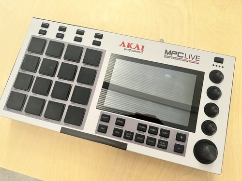 Akai mpc live mk1 - mpc,
