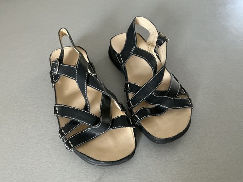 Clarks black leather strappy - black,