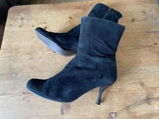 Y2K Black Soft Suede Size 7/40