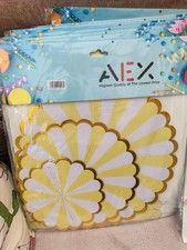 Lot of 7 x 3 Yellow/white Tier