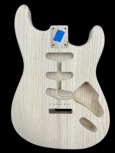 Stratocaster body swamp - swamp, ash
