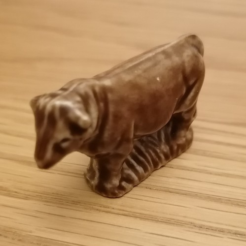 Wade whimsie bull from - wade,