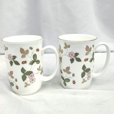 Wedgwood Wild Strawberry Pair