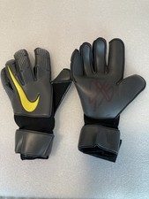 Jordan Pickford Signed Goalkeeper Gloves Bought From Charity Event Boston Unt