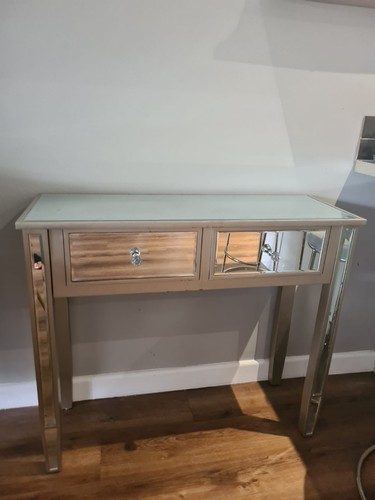Dressing table - dressing,