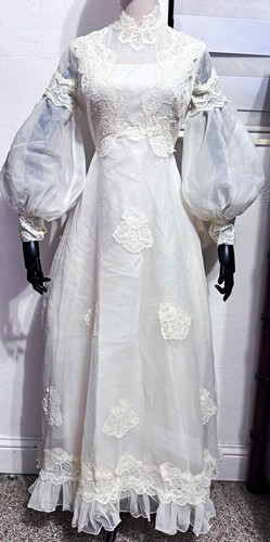 Vintage ivory wedding dress - ivory,