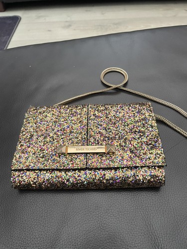 River island gold - river,