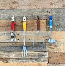 4 PRESTIGE SKYLINE 50S KITCHEN