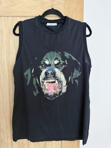Givenchy black graphic dog - givenchy,