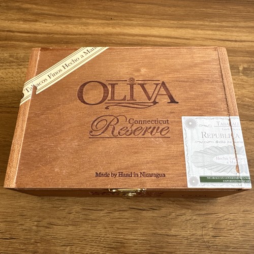 Oliva connecticut cigar box - connecticut,