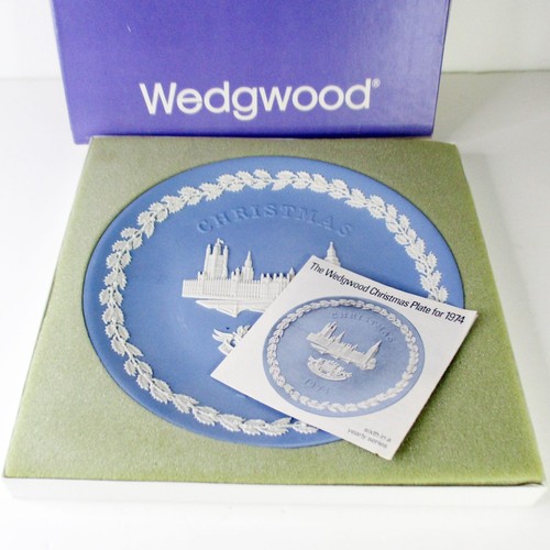 Wedgwood jasperware - -,