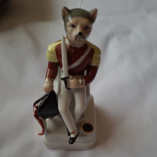 Soldier cat staffordshire - ,