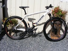 FANTASTIC MEN TEEN B-TWIN BIKE MTB FRAME 19" WHEELS 27.5" SERVICED COST £600