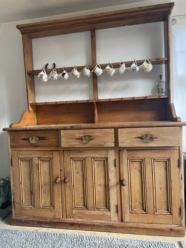 Welsh dresser solid - welsh,
