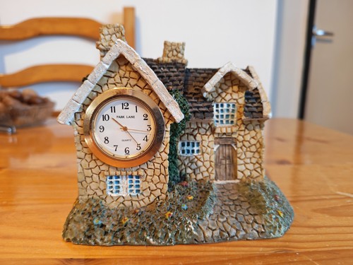 Cottage house clock park lane - cottage,