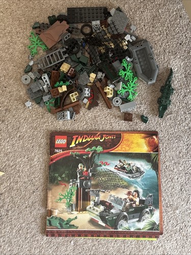 Lego indiana jones - river, chase