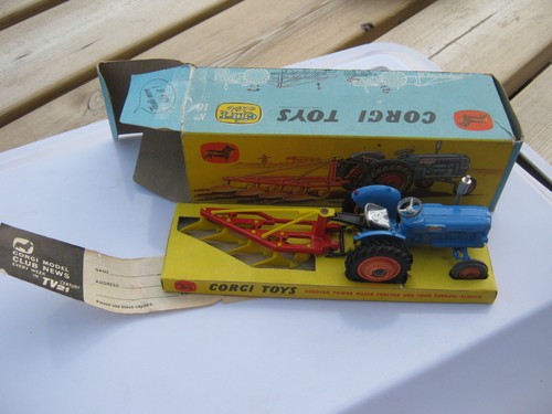 Corgi gs18 fordson tractor - gs18,