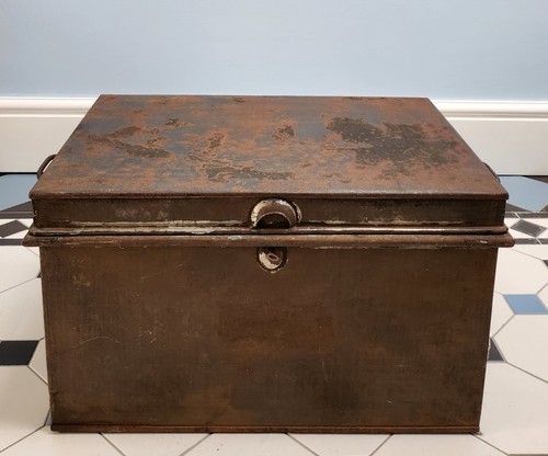 Antique victorian deed box - deed,