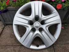 One Genuine Vauxhall Insignia 17" Wheel Trim Hub Cap x1