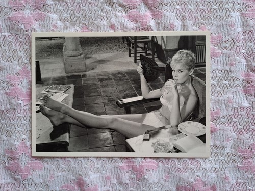 Young brigitte bardot - young,