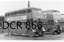Hants & Dorset DCR 866 B&W Bus