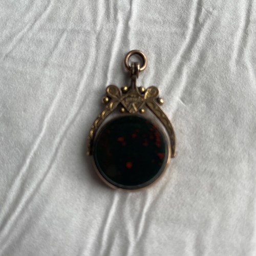 9ct gold bloodstone - 9ct, &