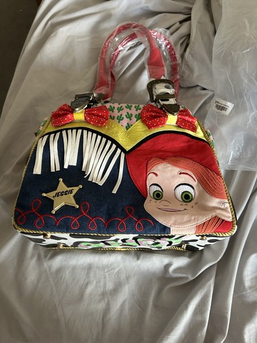 Bnwt irregular choice toy - irregular,