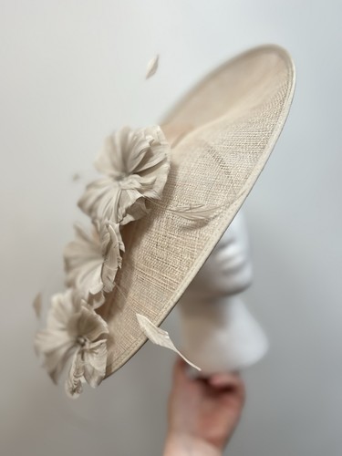 Irresistable taupe hatinator - irresistable,