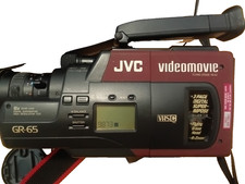 JVC Video Movie Handy camera GR-65 - POWERS ON, Plus bag sèe description