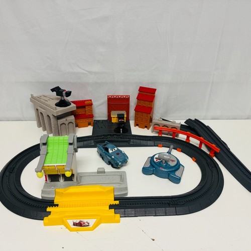 Disney pixar cars geo - cars, trax