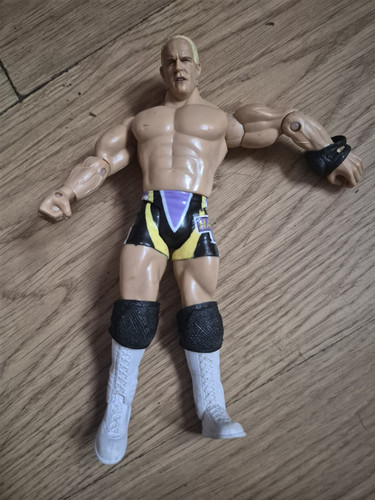 Poseable plastic wrestling - poseable,