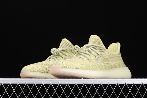 Adidas yeezy boost - 🔥,