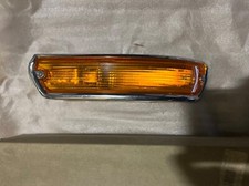 BMW 2002 E10 FRONT ARROW HEADLIGHT SX FRONTR RIGHT LIGHT HELLA 1420009