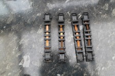 MODEL RAILWAY OO GAUGE UNCOUPLERS