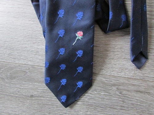 Red rose motif - motif, possibly