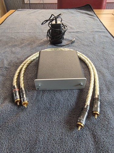 Pre owned project - phono, box