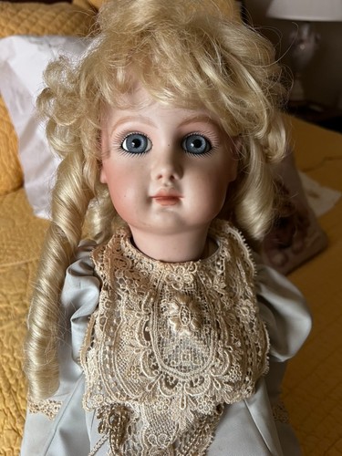 French tête - 27”,