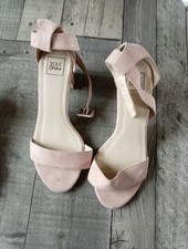 Sole Diva Women's 7 Eee Heeled Shoes Great Condition Absolutely A Bargain