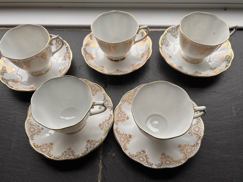 Royal albert tea cups - albert,