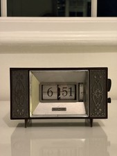 Vintage Flip Clock RHYTHM